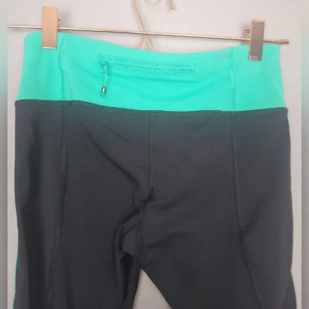 Lululemon Race With Grace Crop Leggings Soot / Bali Breeze Size 4 (Flaws)
